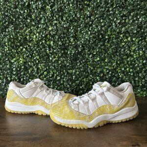 Air Jordan 11 Retro Low Yellow Snakeskin 580522-107 Preschool Kids Size 2 Shoes